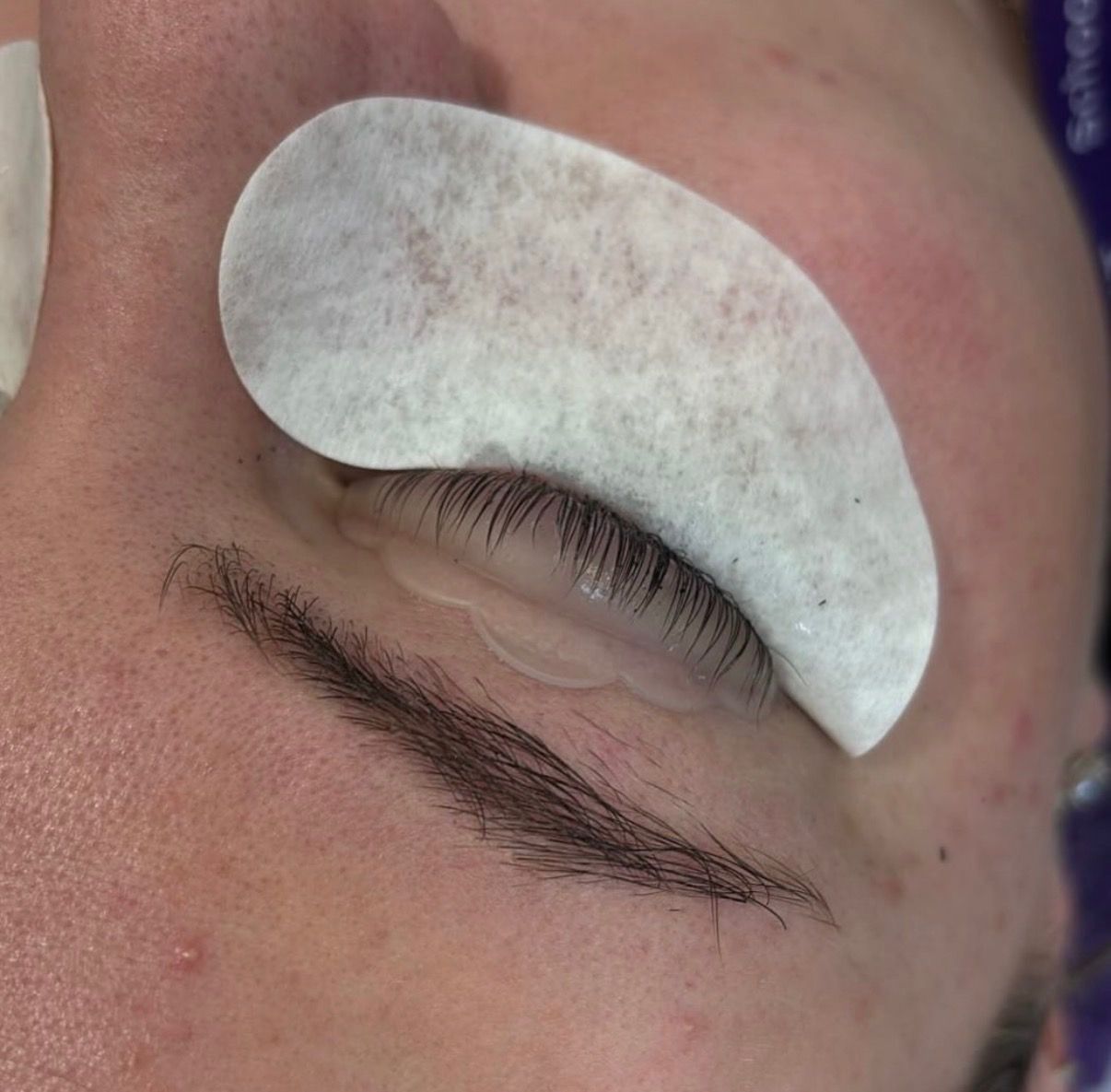 Lash lift in progress